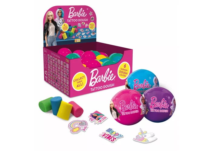 Barbie gyurma tetoválással